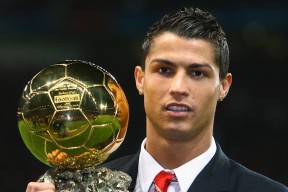 田径赛场焦点！意大利队对阵日本队，球星闪耀，全场焦点无人能挡-爱游戏官方登录